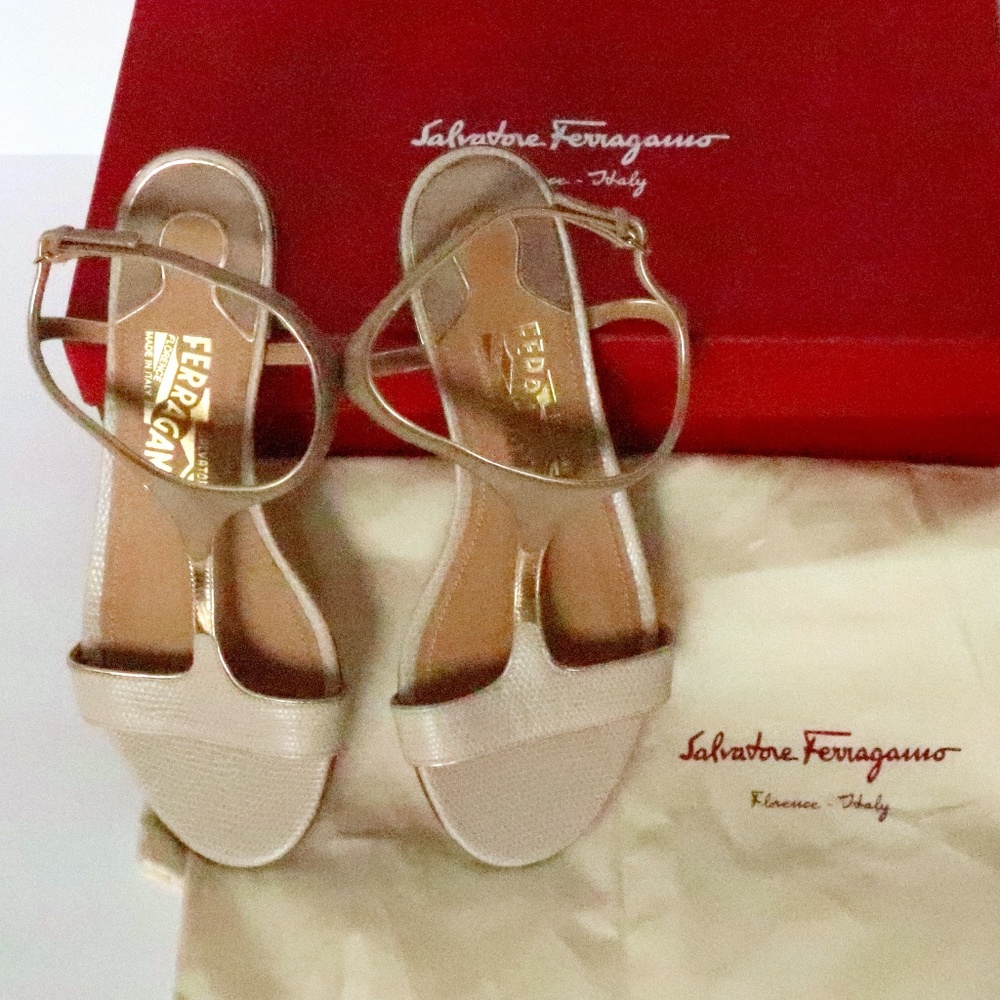 NEW Salvatore Ferragamo t-strap low-heeled sandals (w/ minor flaw)